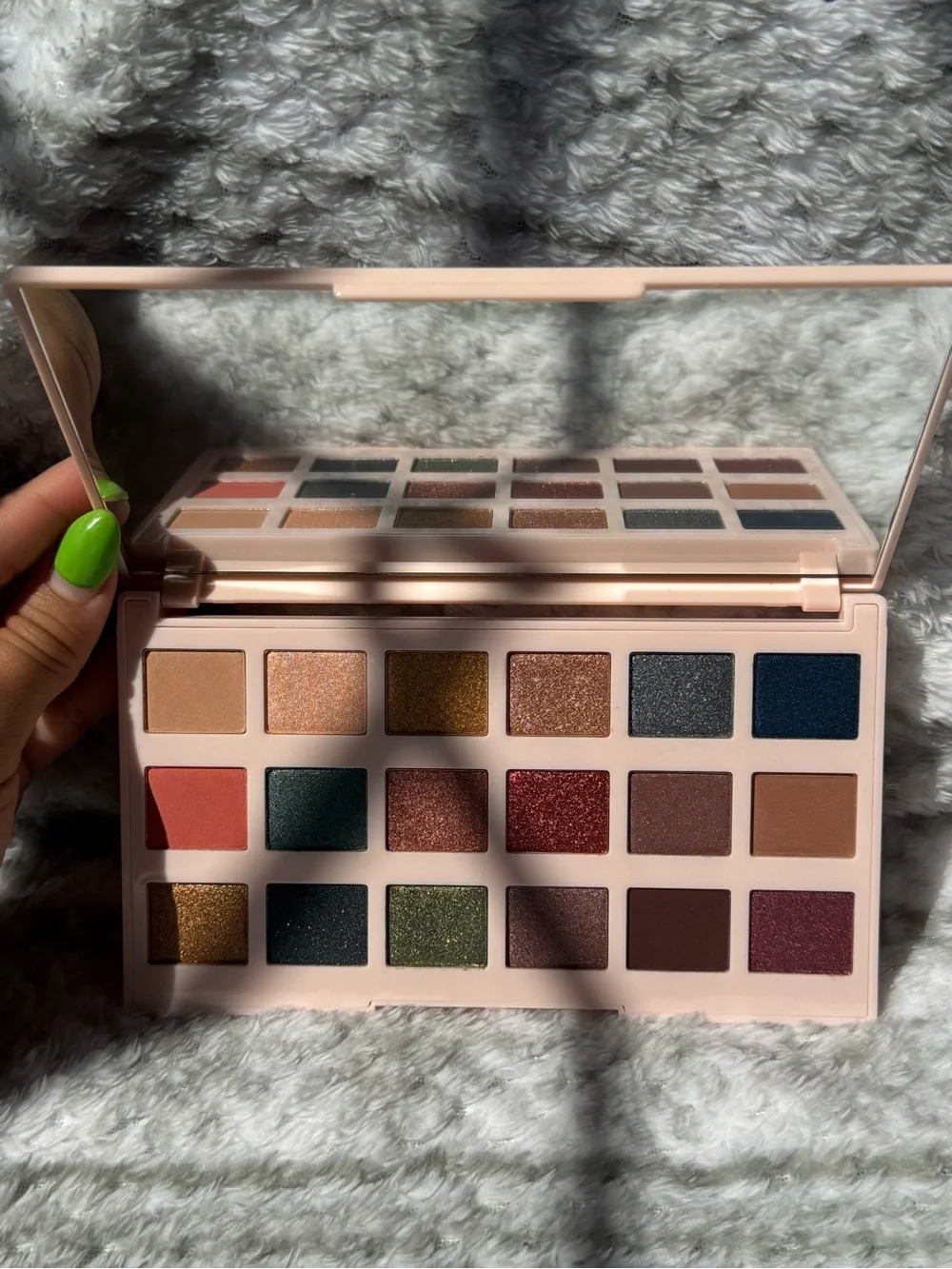 Ciaté London The Editor Palette — Multi-Color Eyeshadow Palette